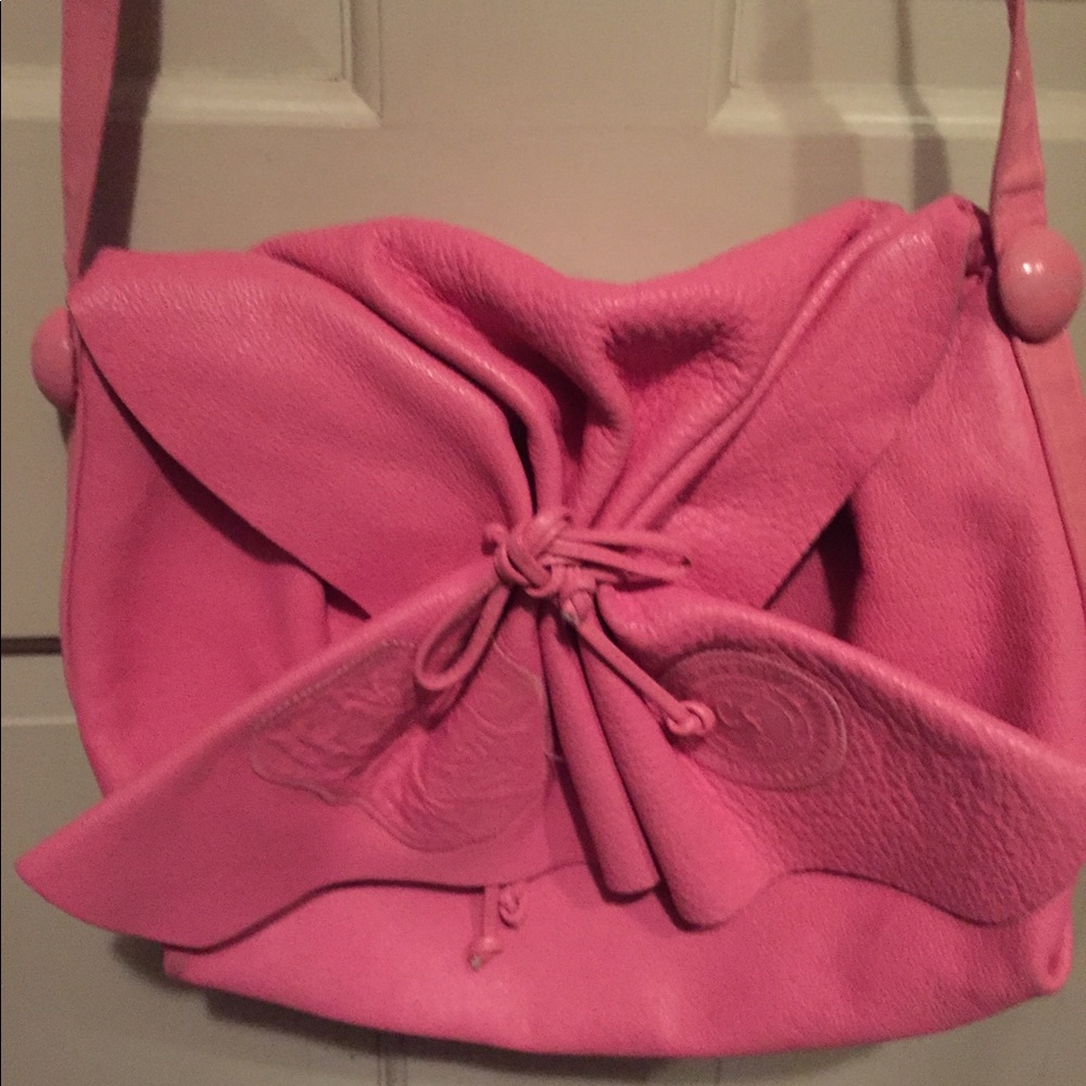 Carlos Fachi pink shoulder strap handbag